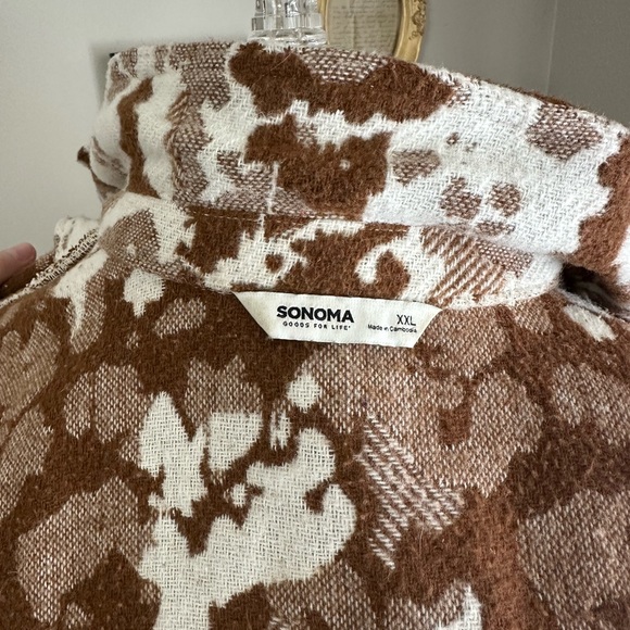 Sonoma Goods For Life Cow Print Cropped Shacket - Picture 4 of 7